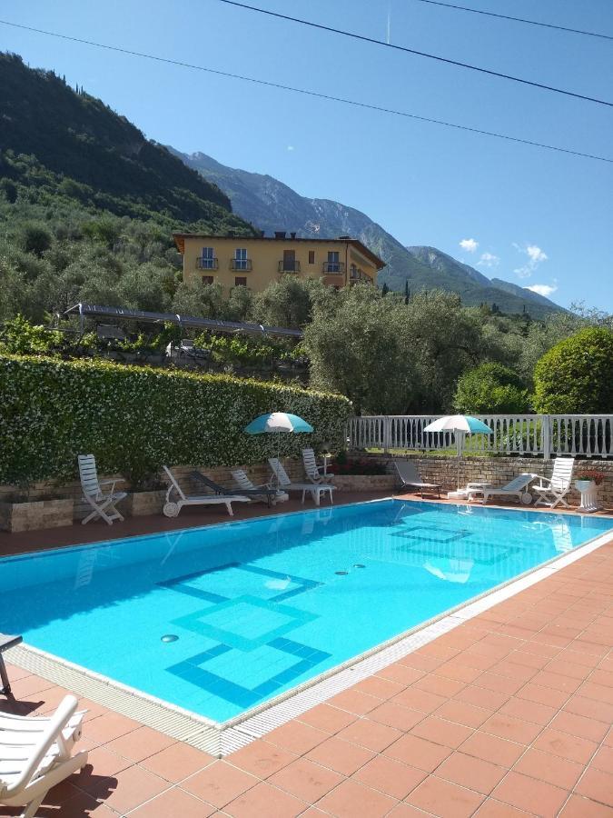 Villa Fiori Malcesine Luaran gambar